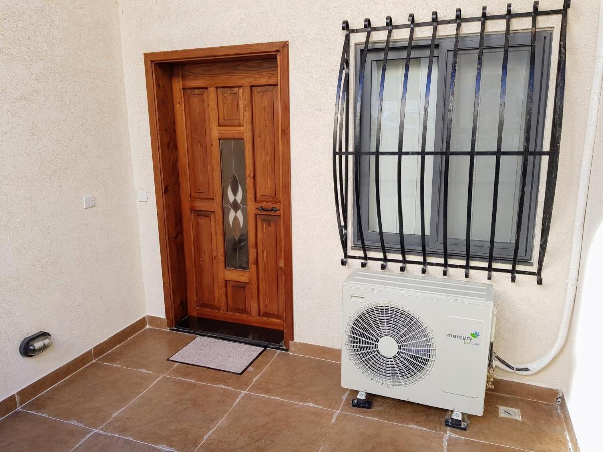 Charming Apartment-Wifi-Sleeps 5 Marsaskala Bagian luar foto